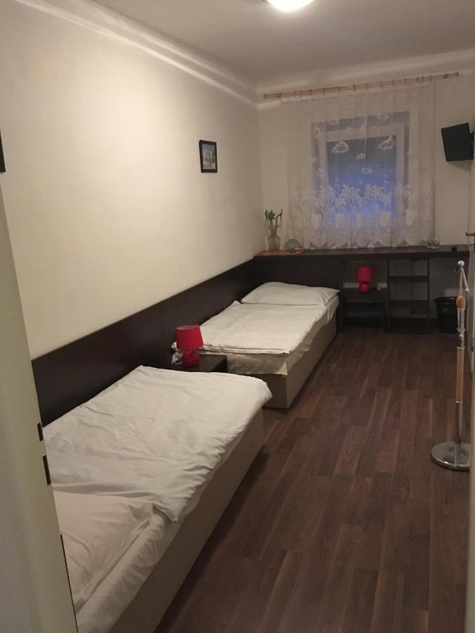 Harrys City Motel Komárno Eksteriør bilde